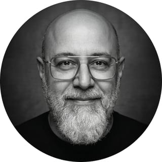 Ahmet Berberoğlu — Optisyen/Gözlükçü, Optiva Optik